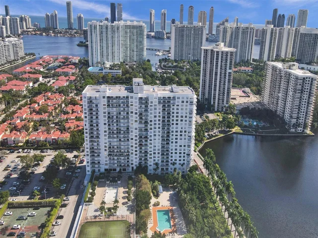 2851 NE 183rd St # 1814E, Aventura FL 33160