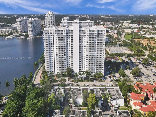 2851 NE 183rd St # 1814E, Aventura FL 33160