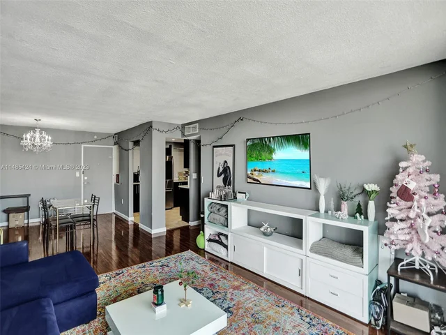 2851 NE 183rd St # 1814E, Aventura FL 33160