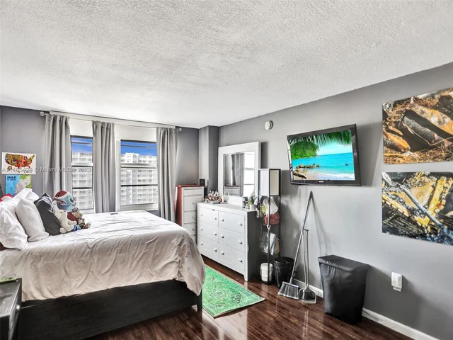 2851 NE 183rd St # 1814E, Aventura FL 33160