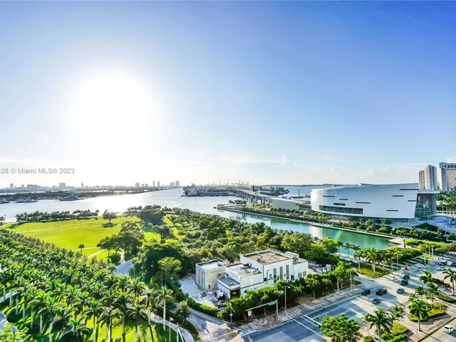 1000 Biscayne Blvd # 1602, Miami FL 33132