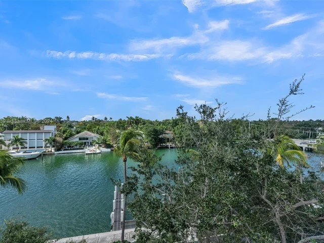 215 Water Way # 215, Miami Beach FL 33141