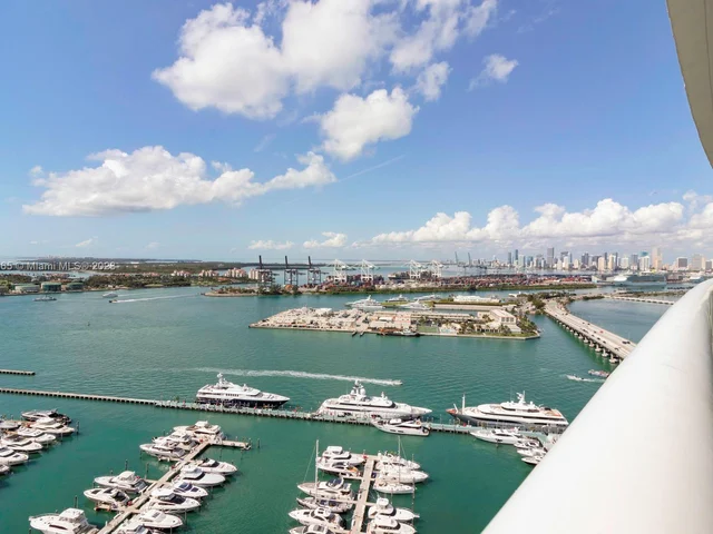 450 Alton Rd # 2903, Miami Beach FL 33139