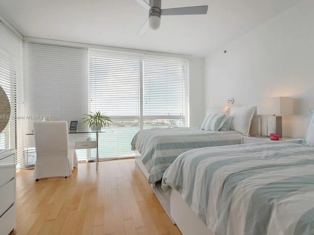 450 Alton Rd # 2903, Miami Beach FL 33139