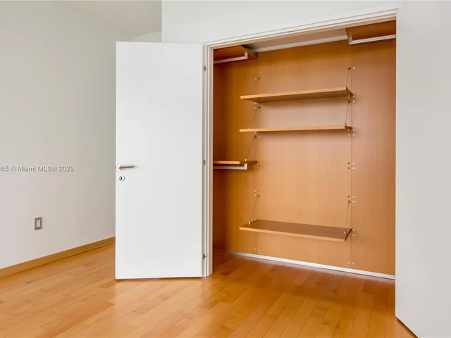 450 Alton Rd # 2903, Miami Beach FL 33139