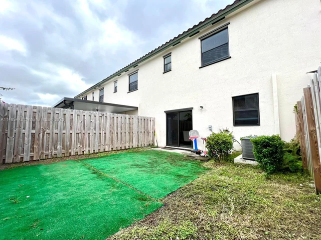 11375 SW 250th Ter, Homestead FL 33032