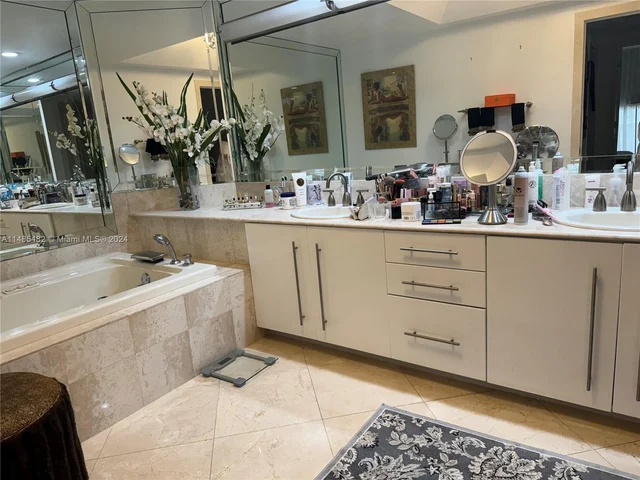 2000 Island BLVD Island Blvd # 305, Aventura FL 33160