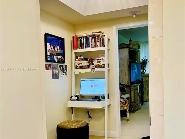 2000 Island BLVD Island Blvd # 305, Aventura FL 33160