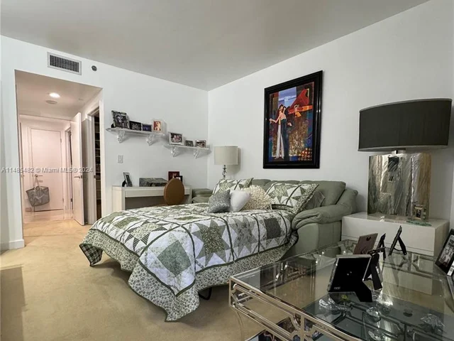 2000 Island BLVD Island Blvd # 305, Aventura FL 33160