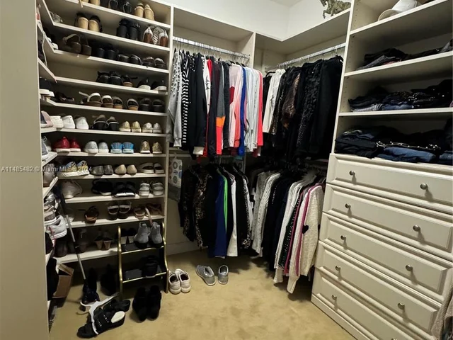 2000 Island BLVD Island Blvd # 305, Aventura FL 33160