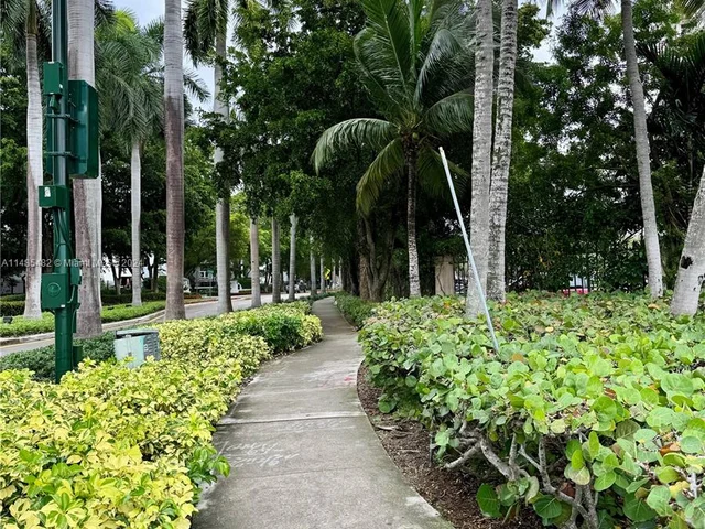 2000 Island BLVD Island Blvd # 305, Aventura FL 33160