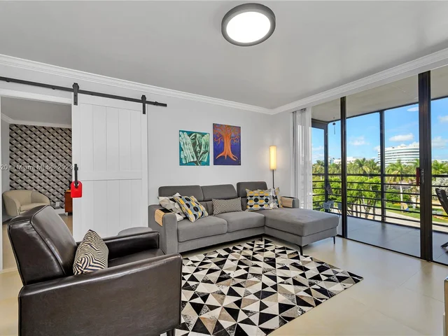 20500 W Country Club Dr # 501, Aventura FL 33180