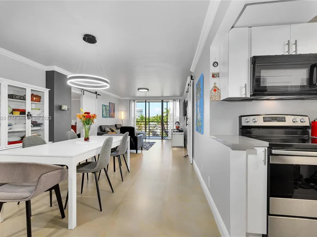 20500 W Country Club Dr # 501, Aventura FL 33180