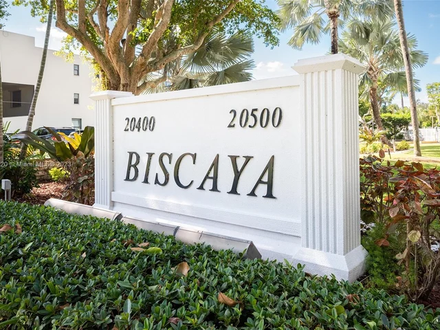 20500 W Country Club Dr # 501, Aventura FL 33180