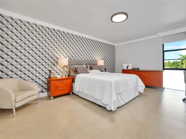 20500 W Country Club Dr # 501, Aventura FL 33180