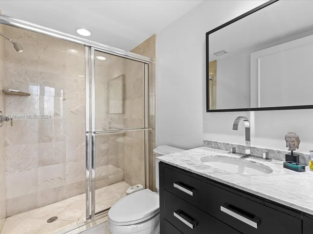 19333 E Collins Ave # 2302, Sunny Isles Beach FL 33160