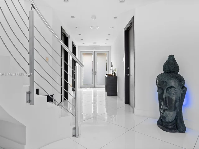 3344 NE 167th St, North Miami Beach FL 33160