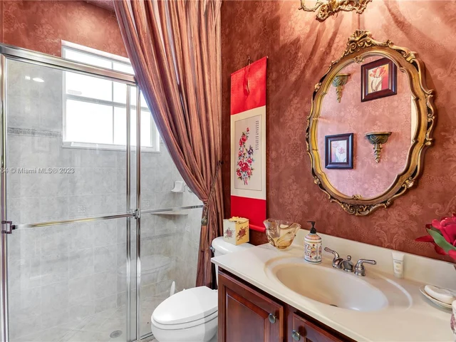 5041 Lakewood Dr, Cooper City FL 33330