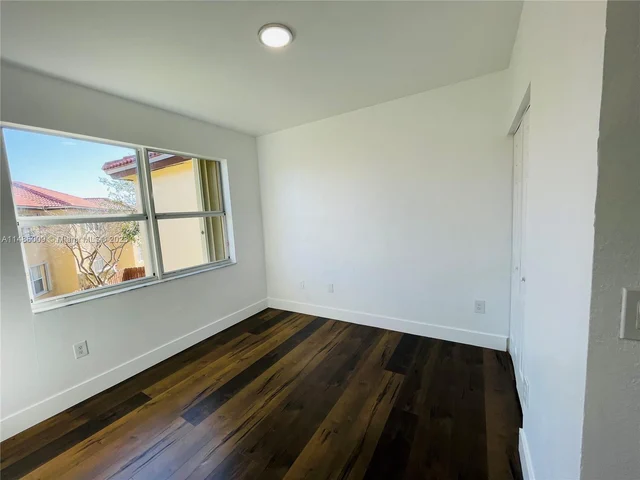 1570 NE 33rd Rd # 11, Homestead FL 33033