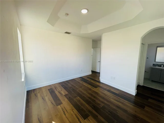 1570 NE 33rd Rd # 11, Homestead FL 33033