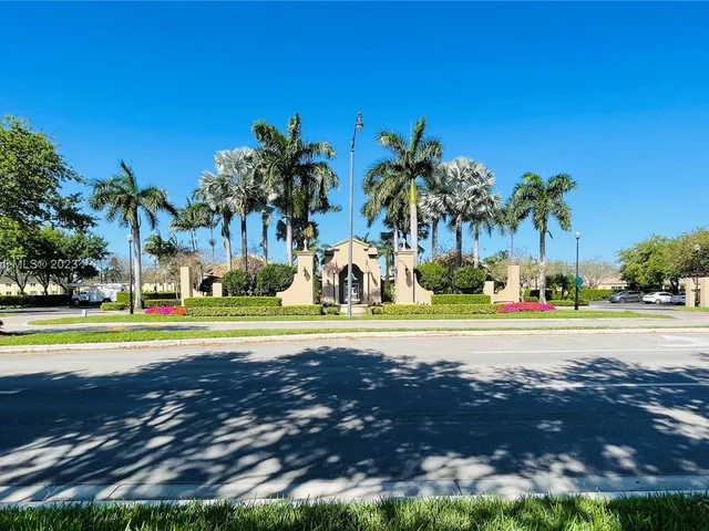 1570 NE 33rd Rd # 11, Homestead FL 33033