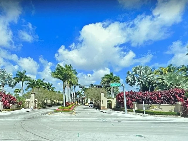 1570 NE 33rd Rd # 11, Homestead FL 33033