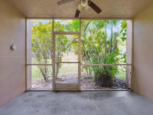 9410 Live Oak Pl # 105, Davie FL 33324