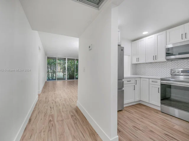 9410 Live Oak Pl # 105, Davie FL 33324