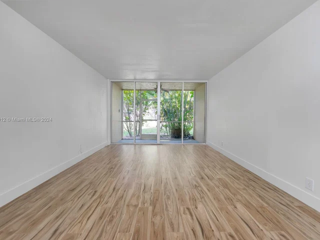 9410 Live Oak Pl # 105, Davie FL 33324