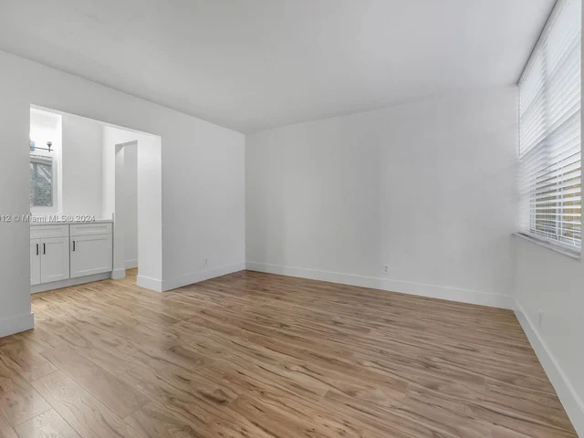 9410 Live Oak Pl # 105, Davie FL 33324