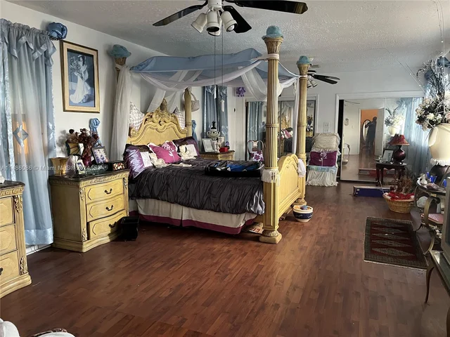 2330 NW 179th Ter, Miami Gardens FL 33056