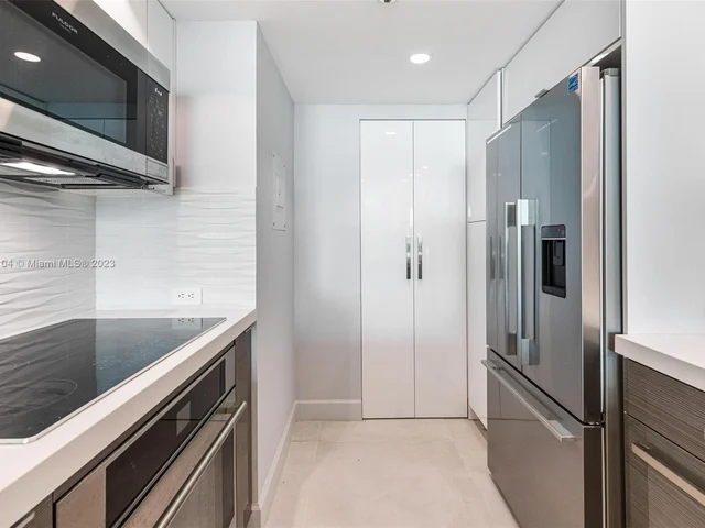 1717 N Bayshore Dr # 2637, Miami FL 33132