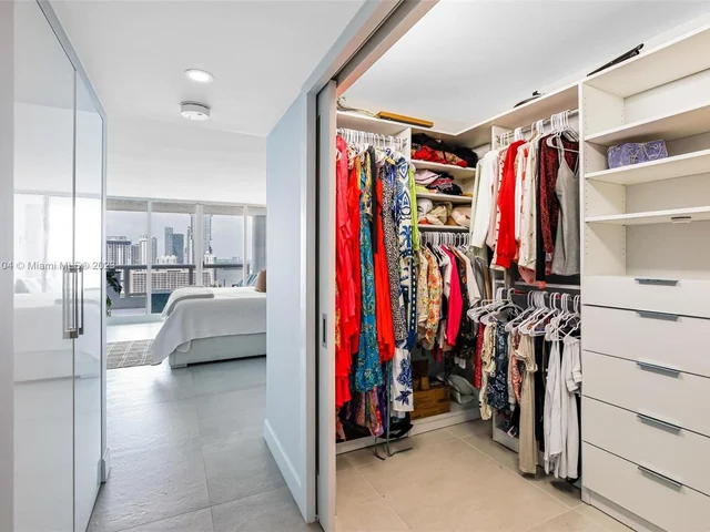 1717 N Bayshore Dr # 2637, Miami FL 33132