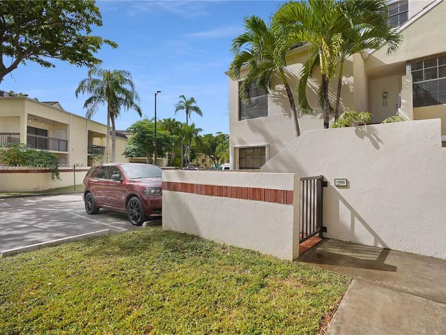 12944 SW 88th Ter # 201, Miami FL 33186