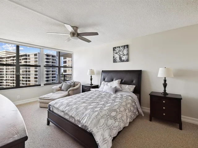 2500 Parkview Dr # 1520, Hallandale Beach FL 33009