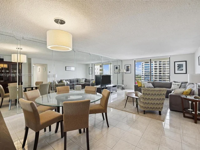 2500 Parkview Dr # 1520, Hallandale Beach FL 33009