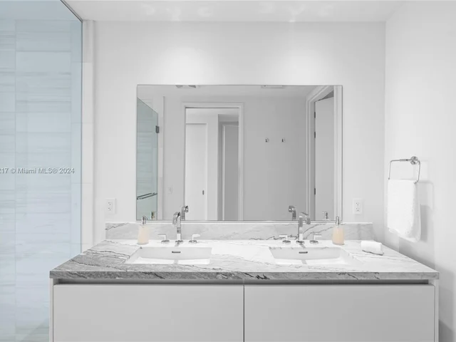 700 NE 26th Terrace # 5606, Miami FL 33137