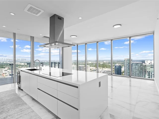 700 NE 26th Terrace # 5606, Miami FL 33137