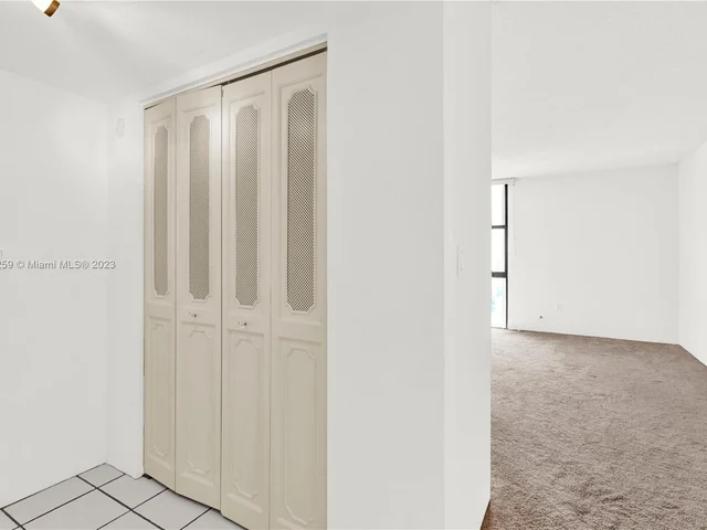 3625 N Country Club Dr # 2310, Aventura FL 33180