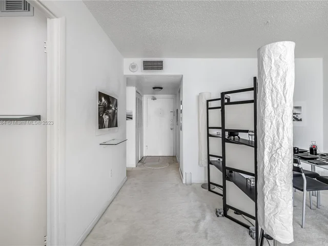 345 Ocean Dr # 707, Miami Beach FL 33139