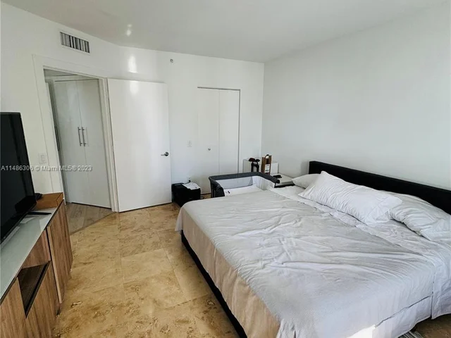 21205 Yacht Club Dr # 2703, Aventura FL 33180