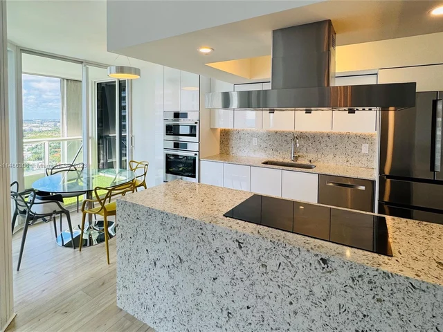 21205 Yacht Club Dr # 2703, Aventura FL 33180