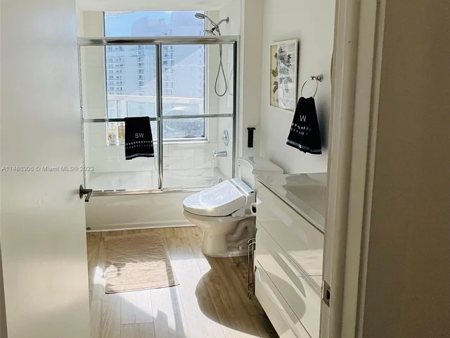 21205 Yacht Club Dr # 2703, Aventura FL 33180