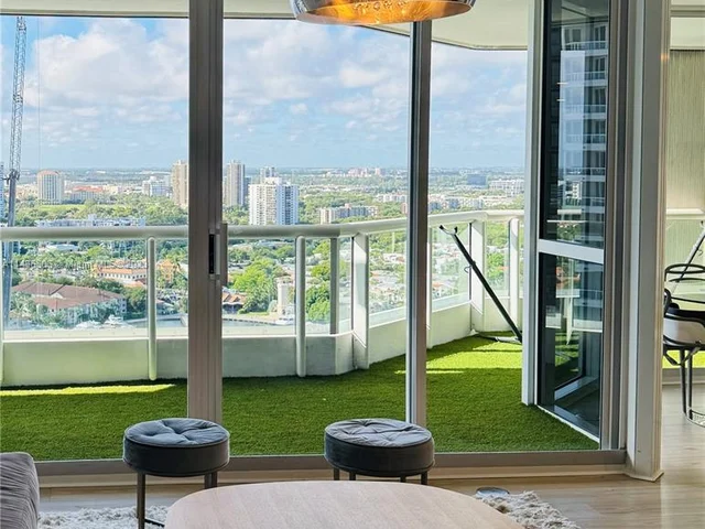 21205 Yacht Club Dr # 2703, Aventura FL 33180