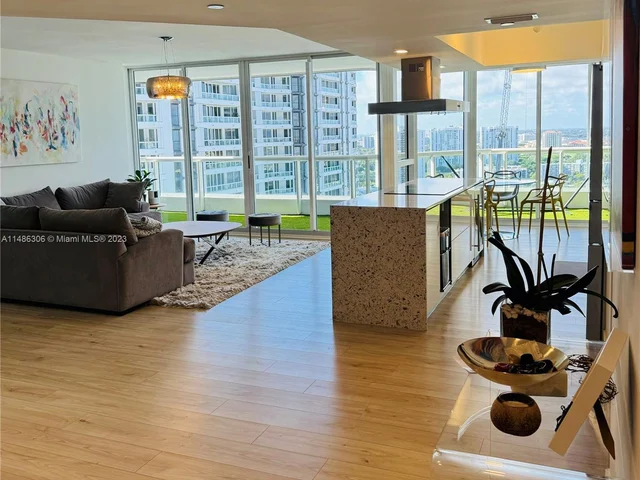 21205 Yacht Club Dr # 2703, Aventura FL 33180