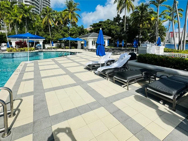 21205 Yacht Club Dr # 2703, Aventura FL 33180