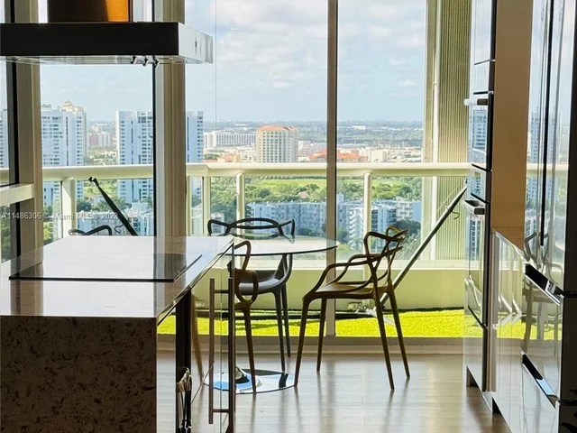 21205 Yacht Club Dr # 2703, Aventura FL 33180