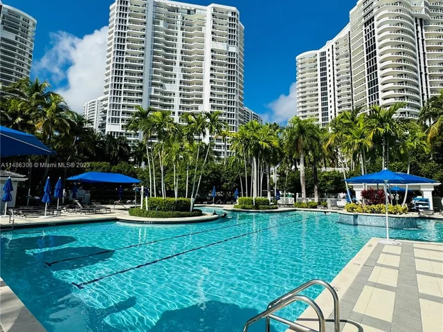 21205 Yacht Club Dr # 2703, Aventura FL 33180