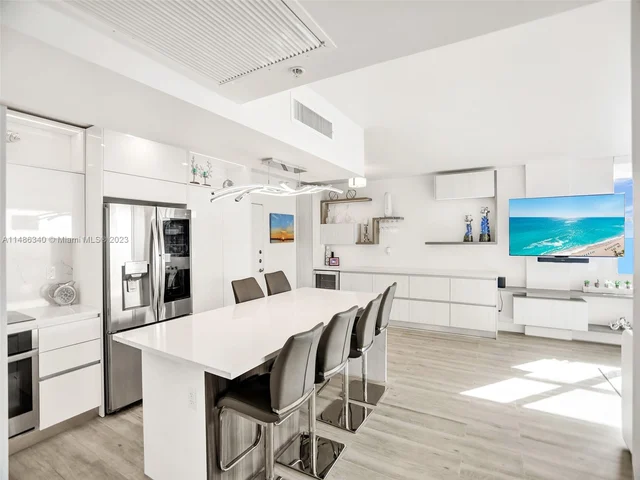 2501 S Ocean Dr # 1211, Hollywood FL 33019