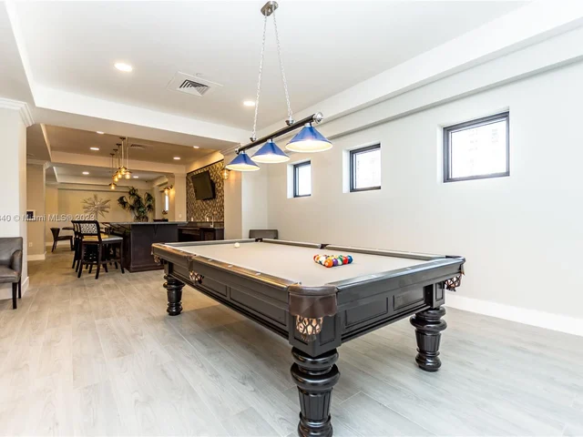 2501 S Ocean Dr # 1211, Hollywood FL 33019